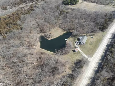 10381 Old Agency Rd, Agency, IA 52530