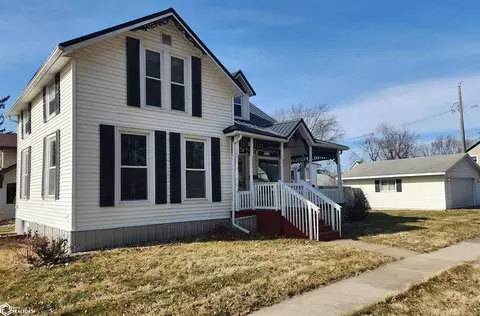 313 S Harlan St, Knoxville, IA 50138