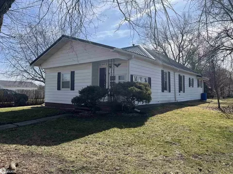 122 E 16th Ave, Albia, IA 52531