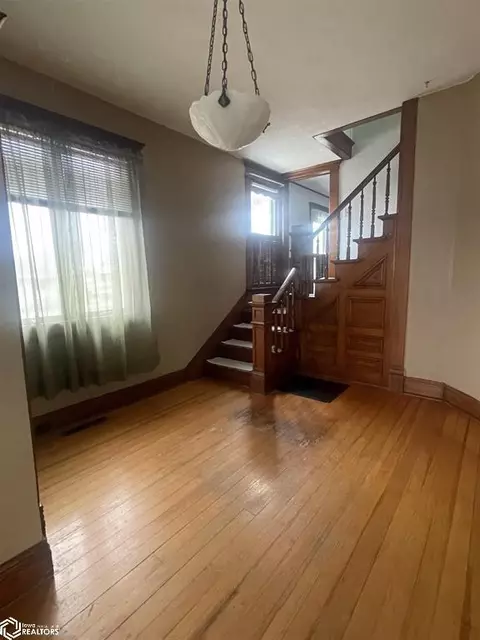 Entry Way - 609 North Ave, Westside, IA 51467 photo 1 of 3