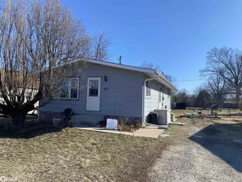 1014 S 6th St, Marshalltown, IA 50158