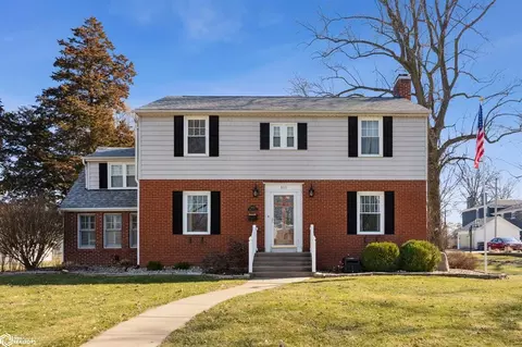 810 White St, Burlington, IA 52601