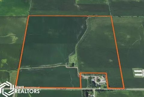200 Th St, Hampton, IA 50441