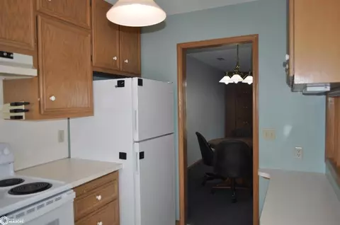 Kitchen - 413 E Valley Dr, Carroll, IA 51401 photo 4 of 6