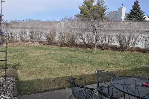 Exterior - 413 E Valley Dr, Carroll, IA 51401 photo 10 of 11