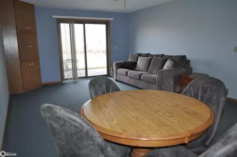 Dining - 413 E Valley Dr, Carroll, IA 51401 photo 3 of 3