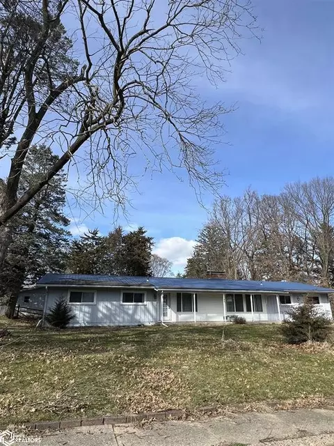 108 Glenn Ave, Burlington, IA 52601