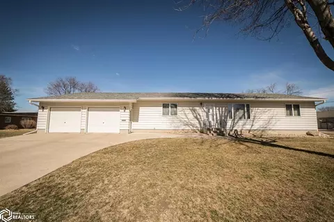 602 Park St, Sheffield, IA 50475