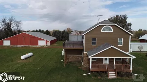 10964 N 75th Ave, Kellogg, IA 50135