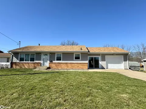 1013 Cook St, Burlington, IA 52601