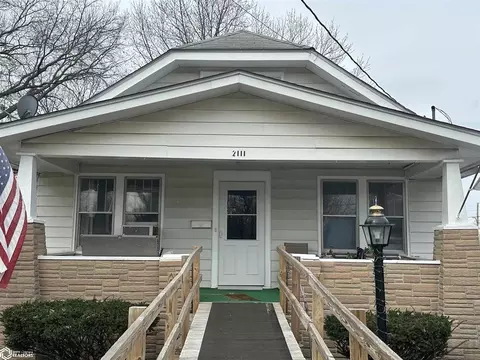 2111 Summer St, Burlington, IA 52601
