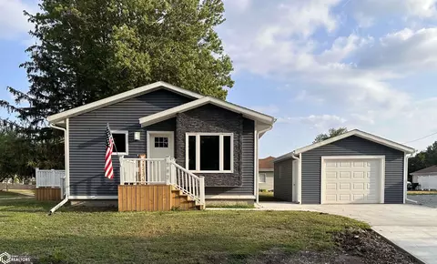 702 Osage Ave, Chariton, IA 50049