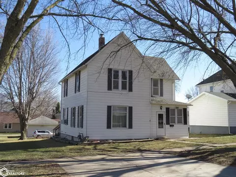 1124 N West St, Carroll, IA 51401