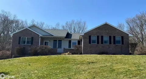 3131 Mississippi River Rd, Montrose, IA 52639