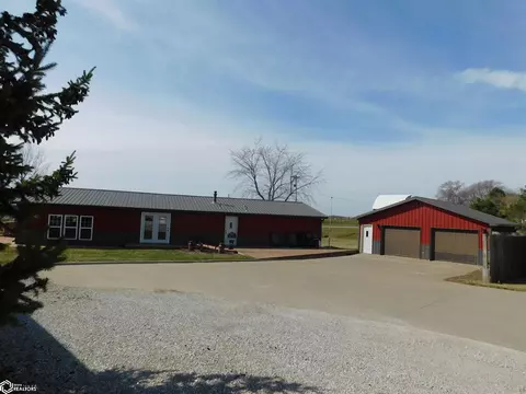 1302 County Line Rd, Monroe, IA 50170