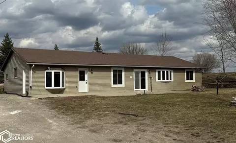 3107 250th St, Duncombe, IA 50532