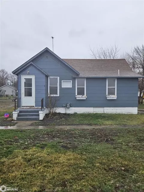 118 Court St, Rockwell City, IA 50579