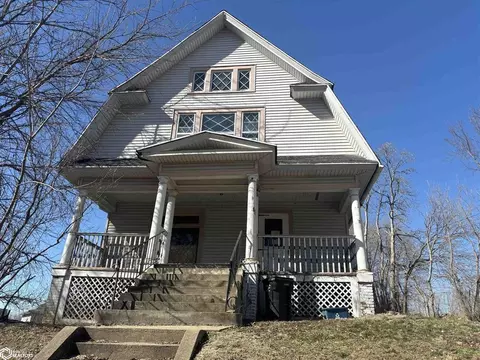 129 E Ct, Ottumwa, IA 52501