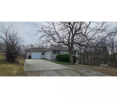 202 W Dallas St, Montezuma, IA 50171