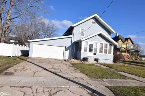204 S Jackson Ave, Eagle Grove, IA 50533