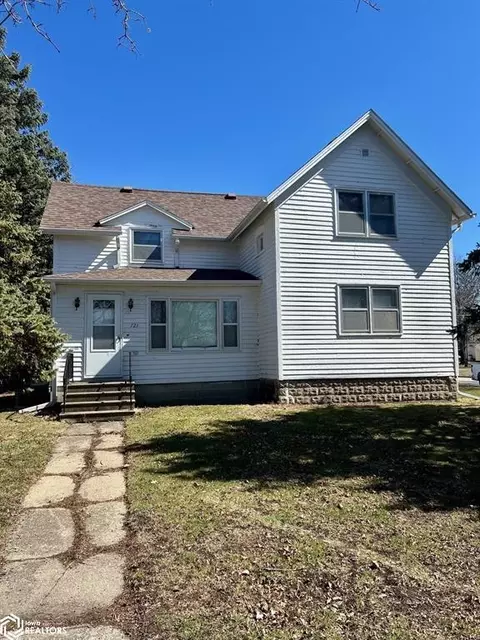 721 1st St SW, Clarion, IA 50525