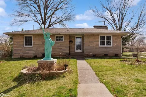 2509 Clearview Dr, Burlington, IA 52601