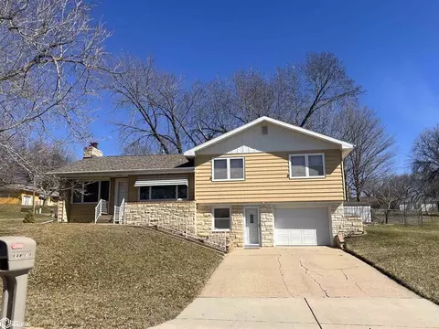 14 S 24 St, Denison, IA 51442