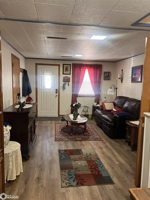 14 S 24 St, Denison, IA 51442 photo 4