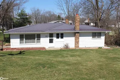 304 E Main St, Drakesville, IA 52552
