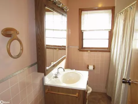 1475 15th St, Eldon, IA 52554 photo 7