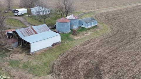 1475 15th St, Eldon, IA 52554 photo 14