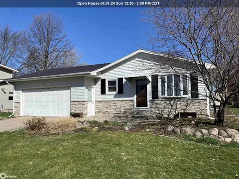 308 Kimberly Dr, West Burlington, IA 52655