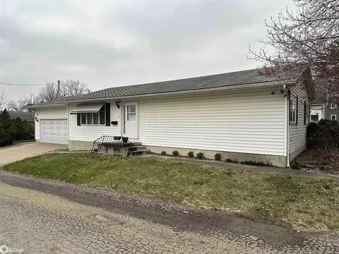 2315 Sunnyside Ave, Burlington, IA 52601