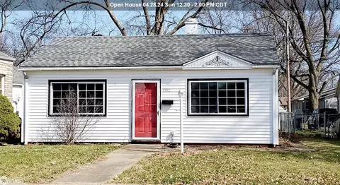 1702 S 13th St, Burlington, IA 52601