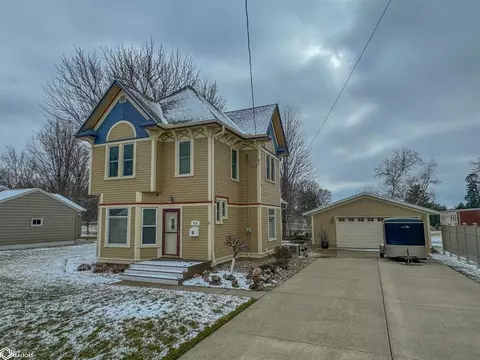 419 7th Ave NE, Hampton, IA 50441 photo 2