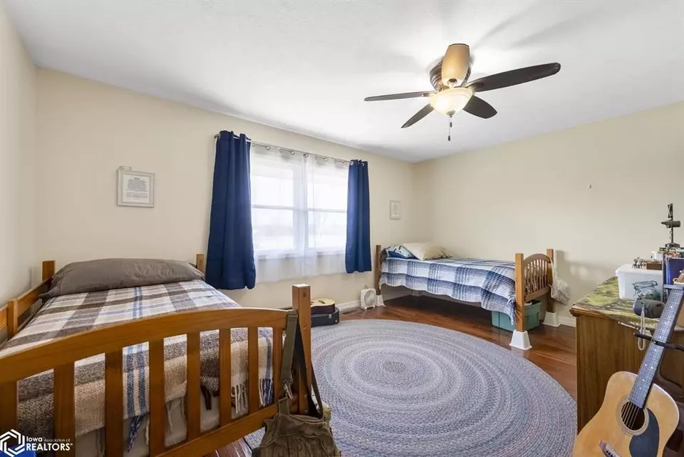 Bedroom - 6544 Hunt Rd, Burlington, IA 52601 photo 1 of 5