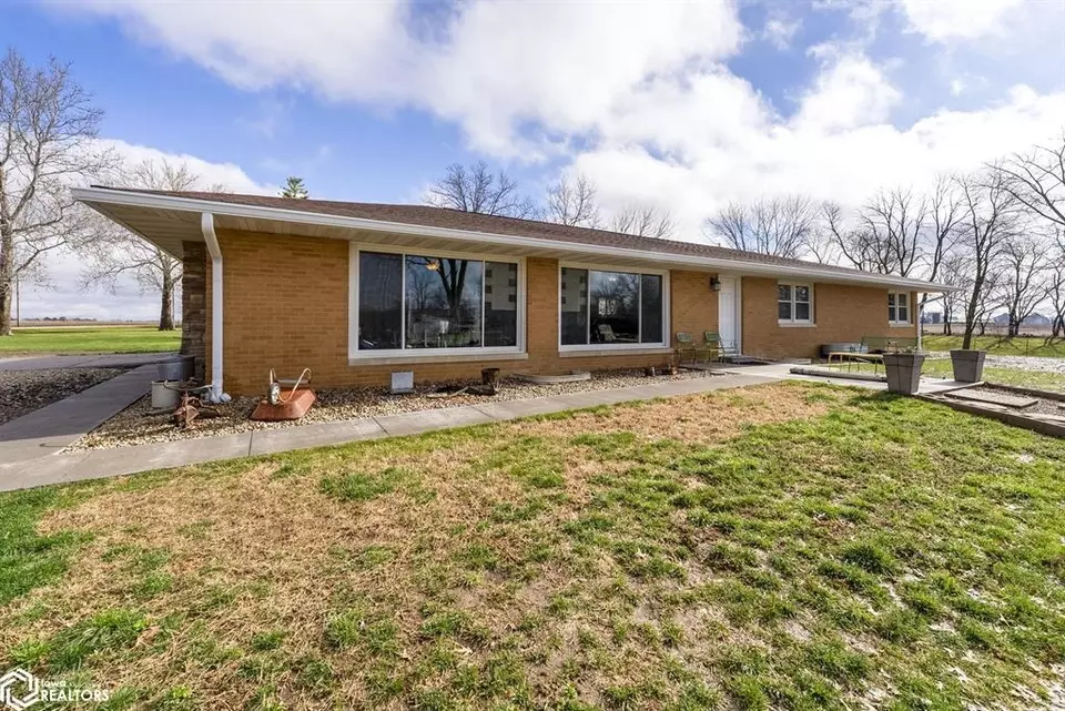 Exterior - 6544 Hunt Rd, Burlington, IA 52601 photo 1 of 7