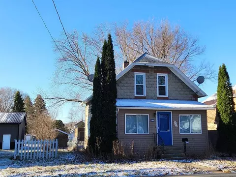 321 14th St NW, Mason City, IA 50401
