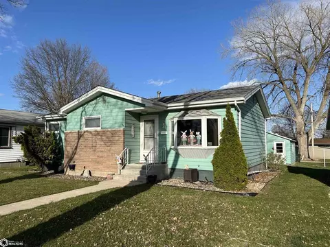 622 Broadway St, West Burlington, IA 52655