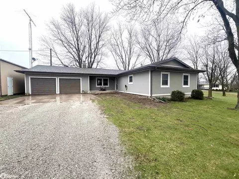 2385 Lilac Ct, Fairfield, IA 52556