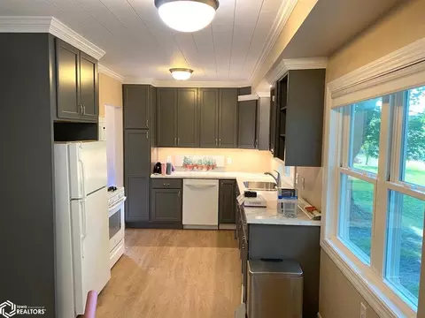 1802 E Locust St, Algona, IA 50511 photo 2