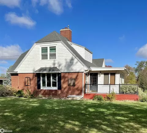 905 10th Ave, Ackley, IA 50601