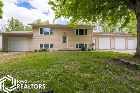 614 6th St, Hampton, IA 50441 photo 1