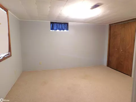 Bedroom - 2301 Frontier Rd, Denison, IA 51442 photo 3 of 3