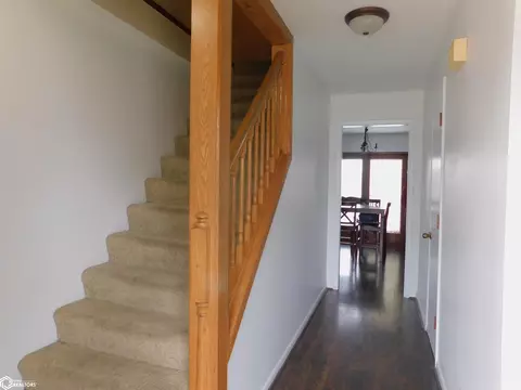 Entry Way - 2301 Frontier Rd, Denison, IA 51442 photo 1 of 2