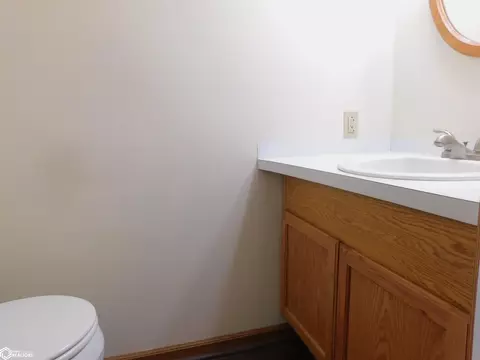 Bath - 2301 Frontier Rd, Denison, IA 51442 photo 1 of 4