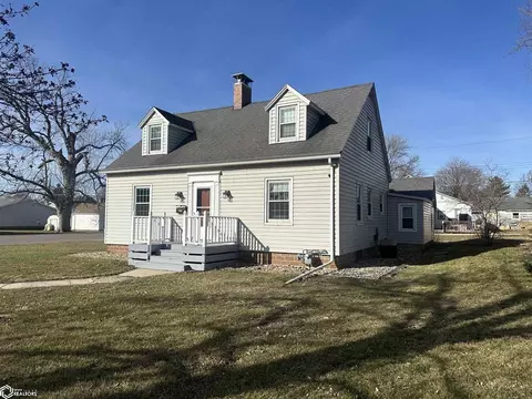 300 N 8th St, Northwood, IA 50459