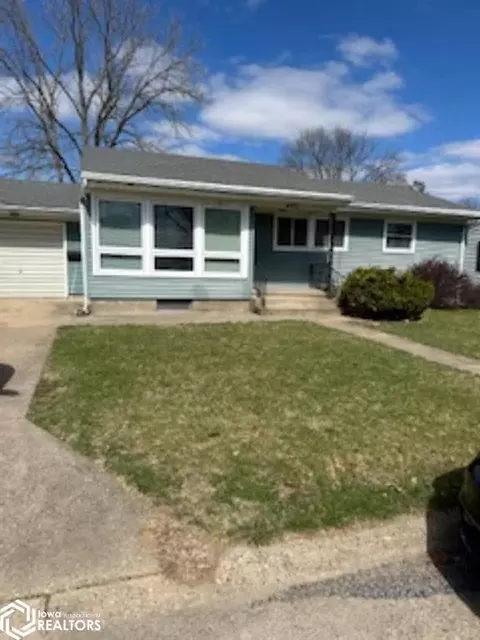 442 Denmark St, Burlington, IA 52601