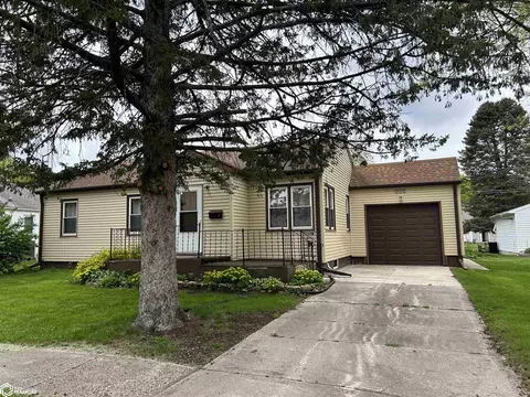 515 6th St SW, Hampton, IA 50441 photo 1
