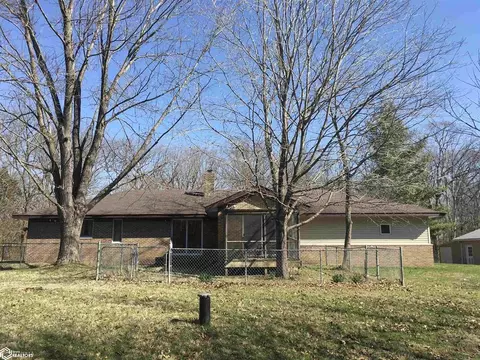 13855 151st Ave, Burlington, IA 52601